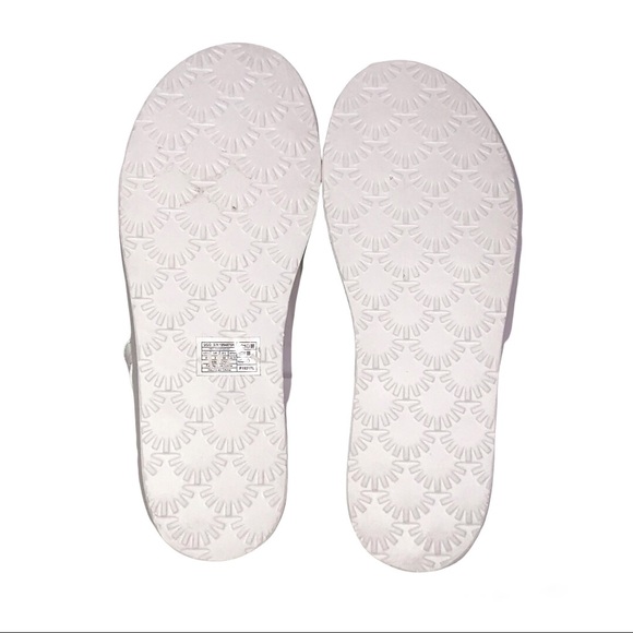 UGG Laalaa White Patent Leather & Shearling Removable Slingback Thong Sandals - Picture 8 of 9